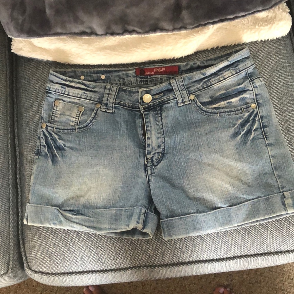 Cute Summer Jean Shorts. Size 7/8. P&P Casual
